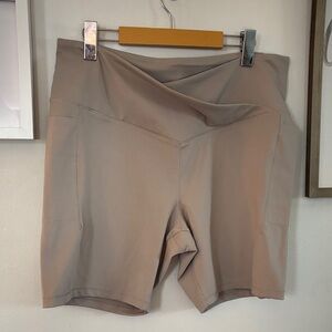 NWT Danskin High-Waist Performance Bike Shorts in Taupe
